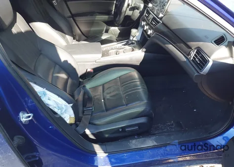 2022 Honda Accord Sport Special Edition z USA, uszkodzony, nr VIN 1HGCV1F43NA015545